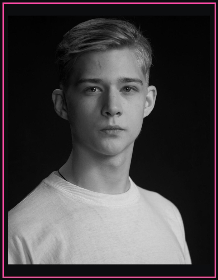 Олег Савостюк